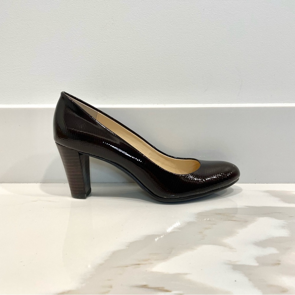 NEW Calvin Klein Renni Snakeskin Texture High Heel Pumps (size 5.5)